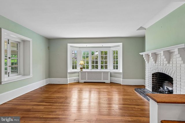 3219 W PENN ST, Philadelphia, PA 19129