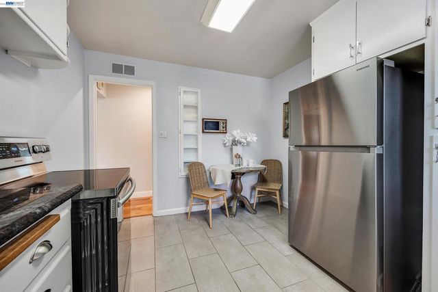 1815 1815 Pine St, Livermore, CA 94551