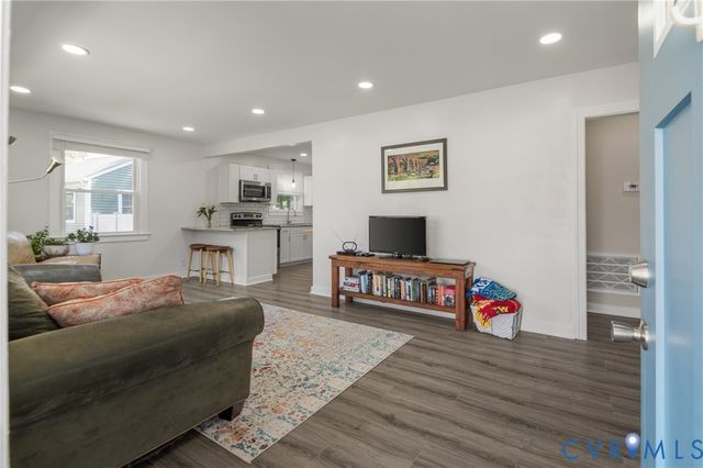 808 German School Rd, Richmond, VA 23225