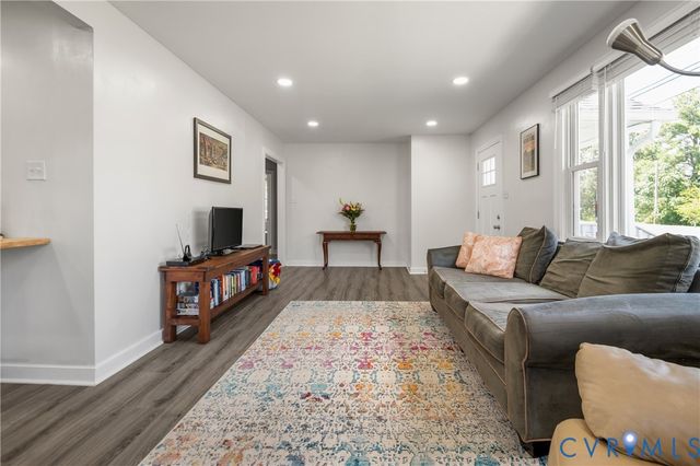 808 German School Rd, Richmond, VA 23225
