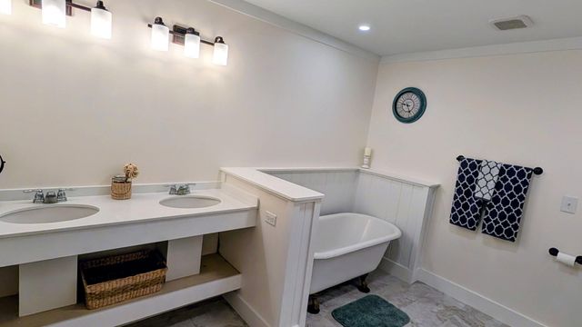 6010 Wedgewood Drive, Hanahan, SC 29410