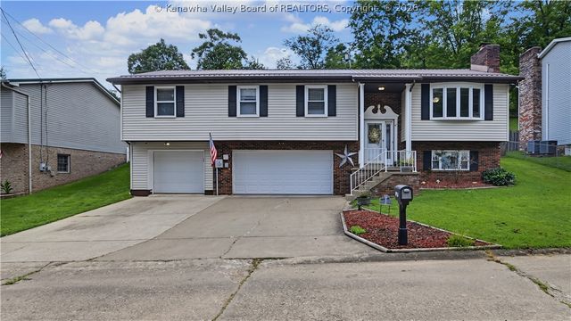 5007 Ann Lee Drive, Cross Lanes, WV 25313