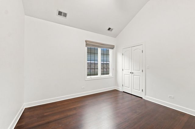4106 N Saint Louis Avenue, Chicago, IL 60618