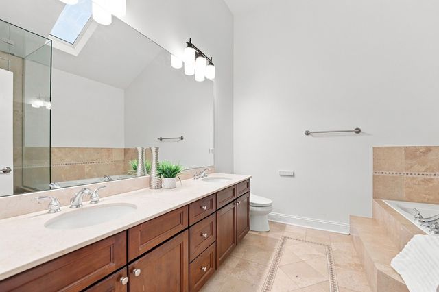 4106 N Saint Louis Avenue, Chicago, IL 60618
