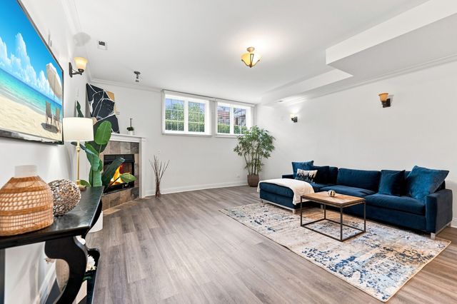 4106 N Saint Louis Avenue, Chicago, IL 60618