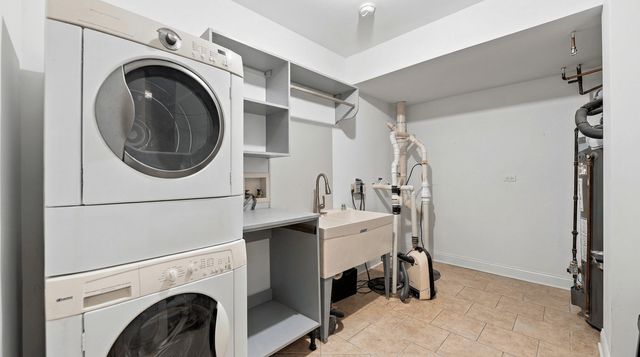 4106 N Saint Louis Avenue, Chicago, IL 60618