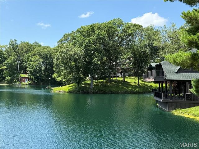 18994 Country Club Lane, Carlinville, IL 62626