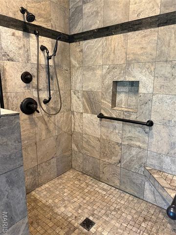 18994 Country Club Lane, Carlinville, IL 62626