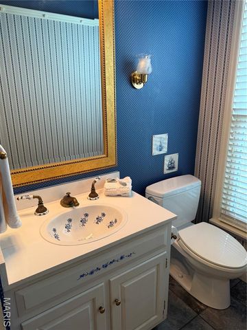 18994 Country Club Lane, Carlinville, IL 62626