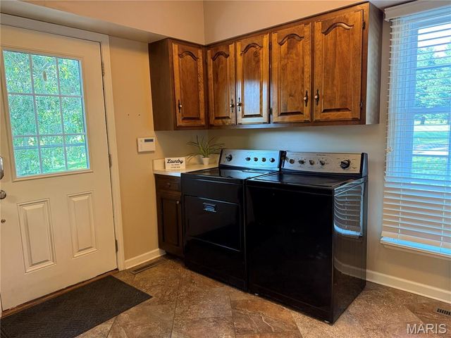 18994 Country Club Lane, Carlinville, IL 62626