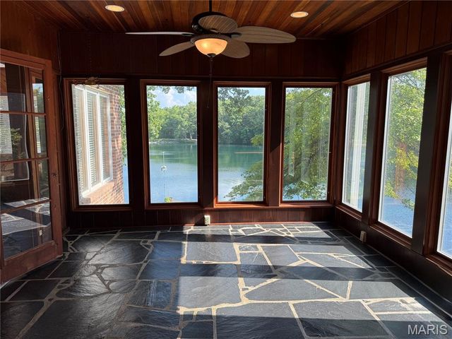 18994 Country Club Lane, Carlinville, IL 62626