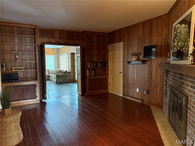 18994 Country Club Lane, Carlinville, IL 62626