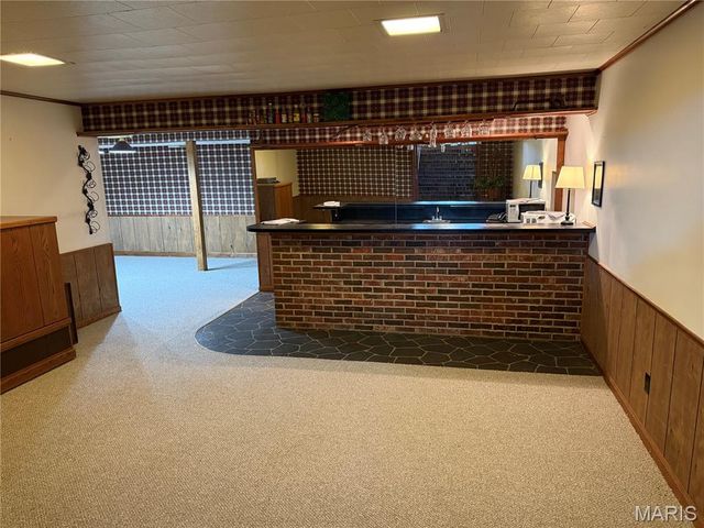 18994 Country Club Lane, Carlinville, IL 62626