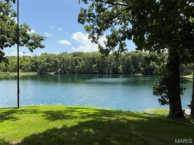 18994 Country Club Lane, Carlinville, IL 62626