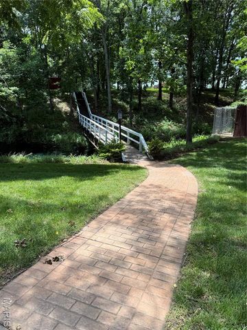 18994 Country Club Lane, Carlinville, IL 62626