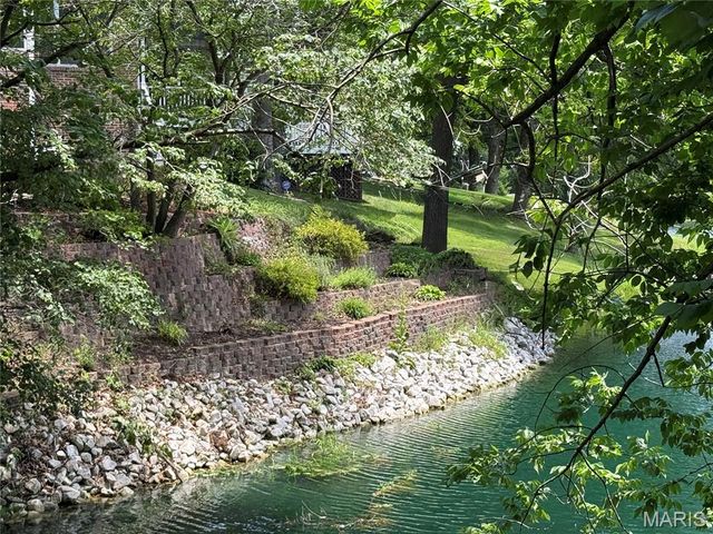 18994 Country Club Lane, Carlinville, IL 62626