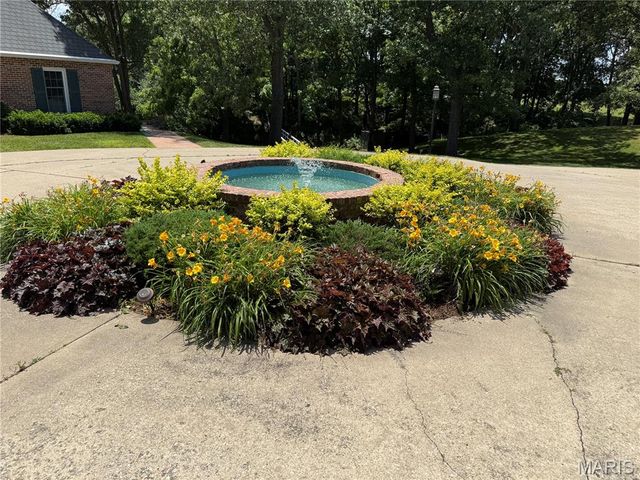 18994 Country Club Lane, Carlinville, IL 62626