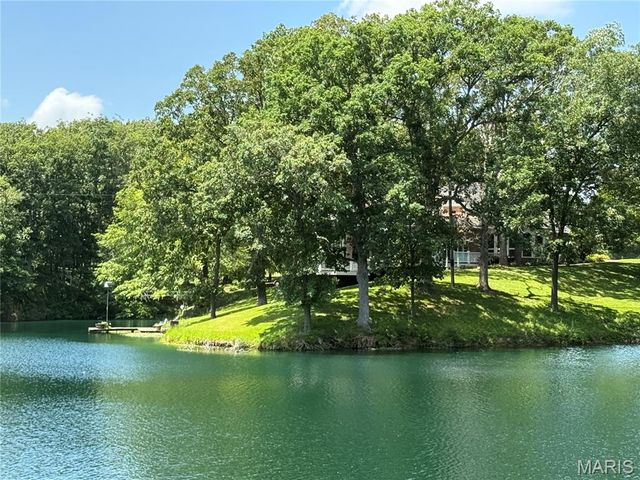 18994 Country Club Lane, Carlinville, IL 62626