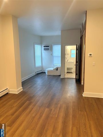 40 Poplar 1, Hackensack, NJ 07601