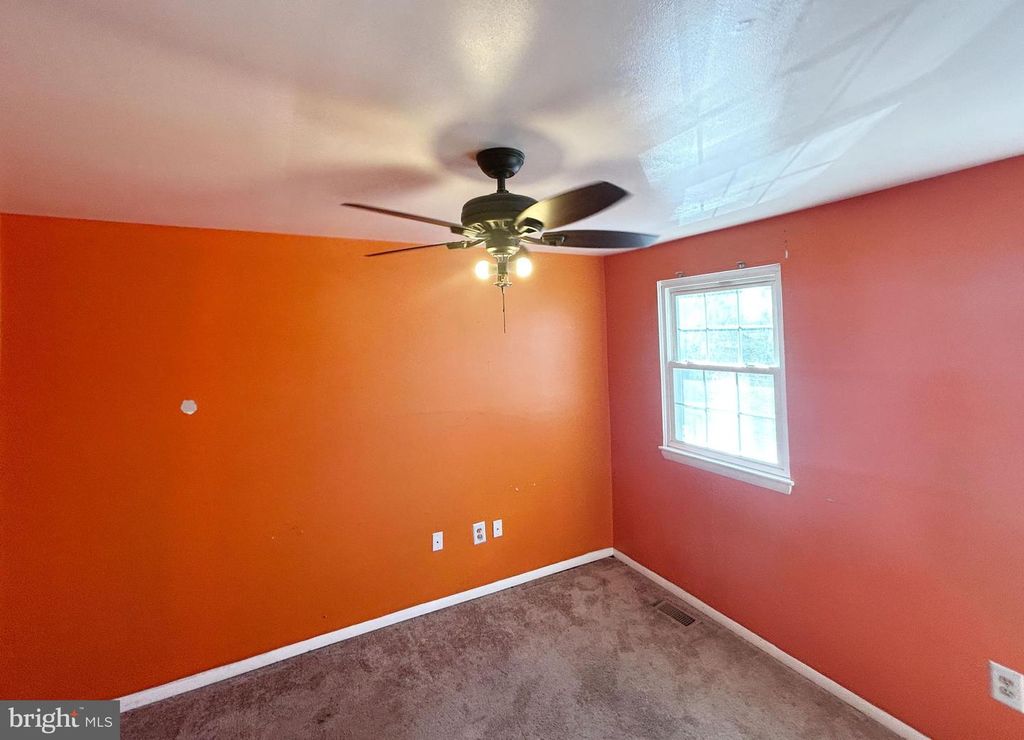 Image 13 of property listing at 54 GARRISON RIDGE CT, Owings Mills, MD 21117