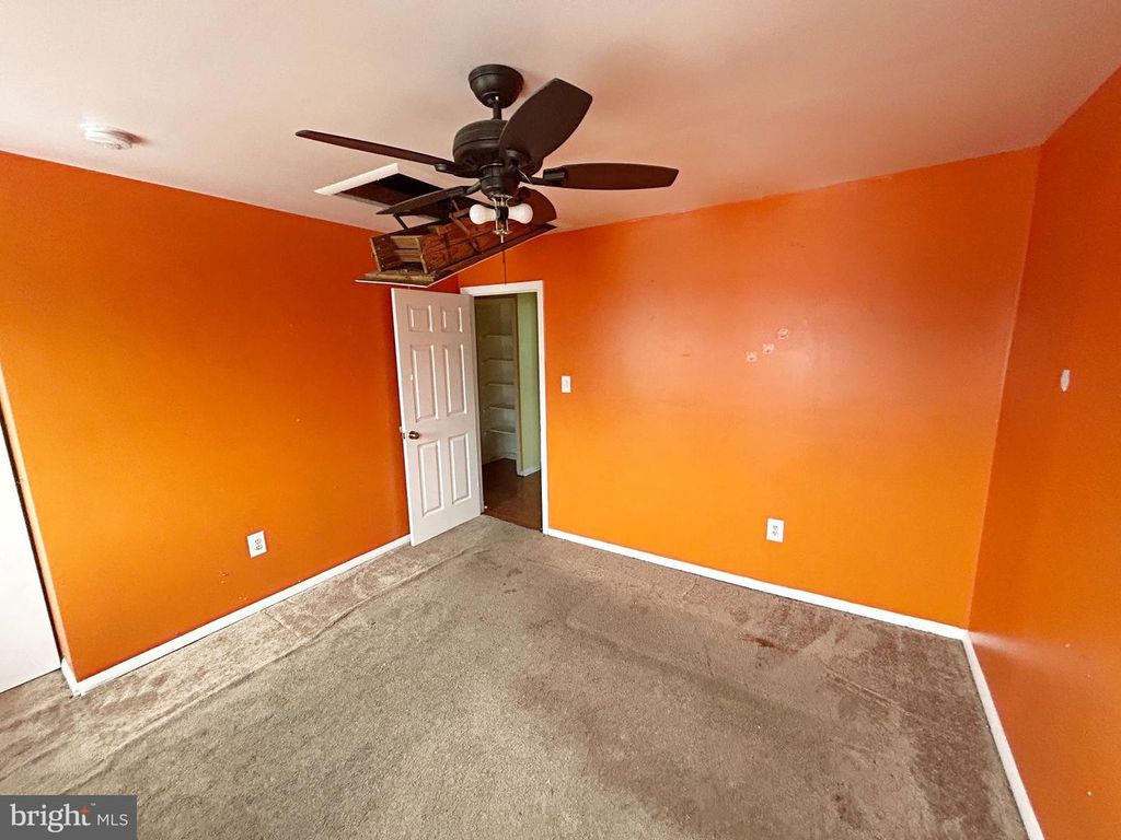 Image 14 of property listing at 54 GARRISON RIDGE CT, Owings Mills, MD 21117