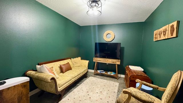 1716 Evelyn Gandy Parkway Suite 30, Hattiesburg, MS 39401