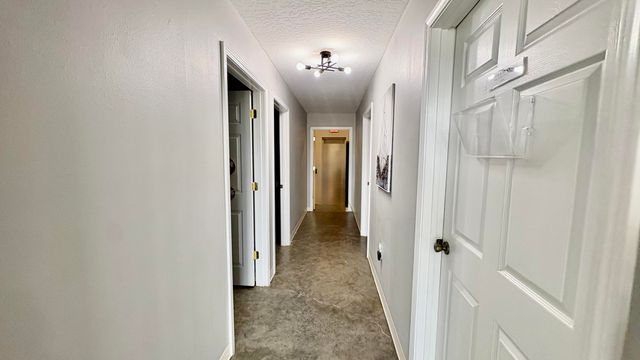 1716 Evelyn Gandy Parkway Suite 30, Hattiesburg, MS 39401