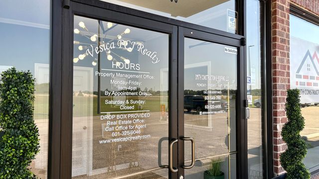 1716 Evelyn Gandy Parkway Suite 30, Hattiesburg, MS 39401