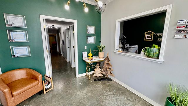 1716 Evelyn Gandy Parkway Suite 30, Hattiesburg, MS 39401