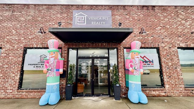 1716 Evelyn Gandy Parkway Suite 30, Hattiesburg, MS 39401