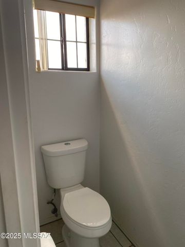 920 W Mariposa Hills Drive, Nogales, AZ 85621