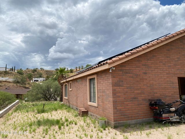 920 W Mariposa Hills Drive, Nogales, AZ 85621