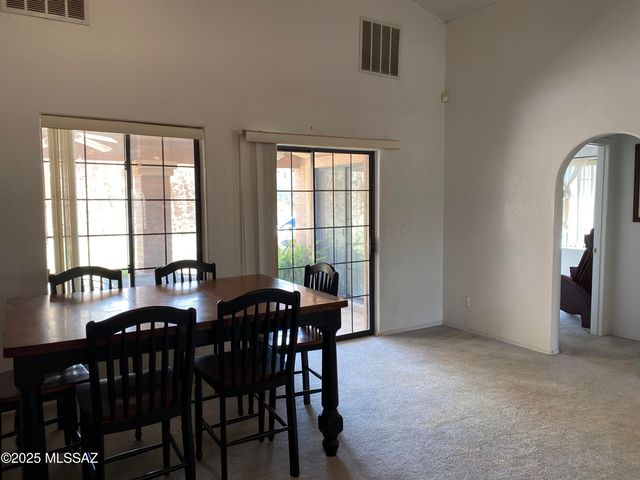 920 W Mariposa Hills Drive, Nogales, AZ 85621