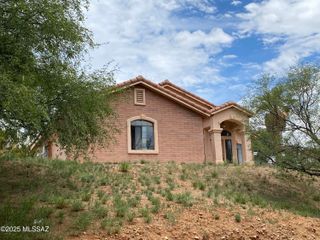 920 W Mariposa Hills Drive, Nogales, AZ 85621