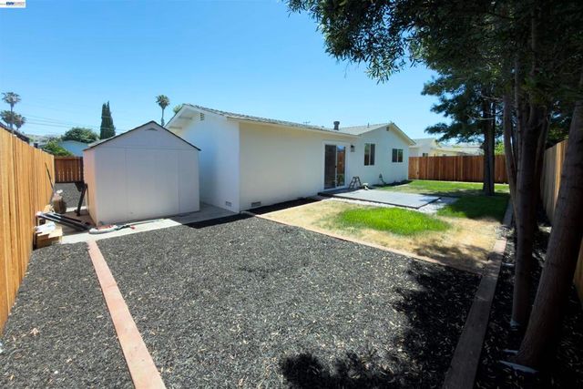 43387 E Lindenwood St, Fremont, CA 94538