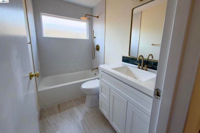 43387 E Lindenwood St, Fremont, CA 94538