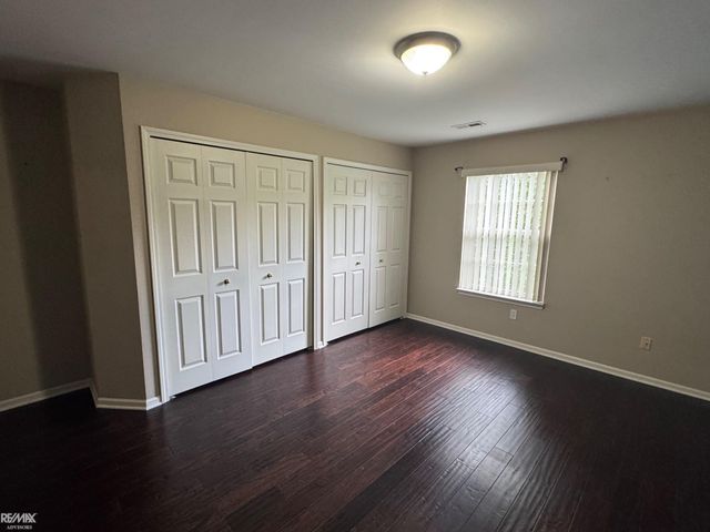 45705 Cagney Drive, Macomb, MI 48044