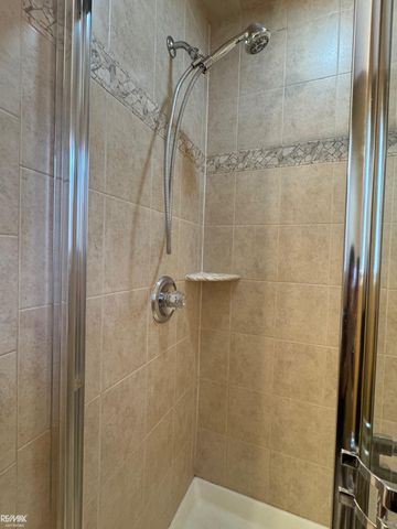 45705 Cagney Drive, Macomb, MI 48044