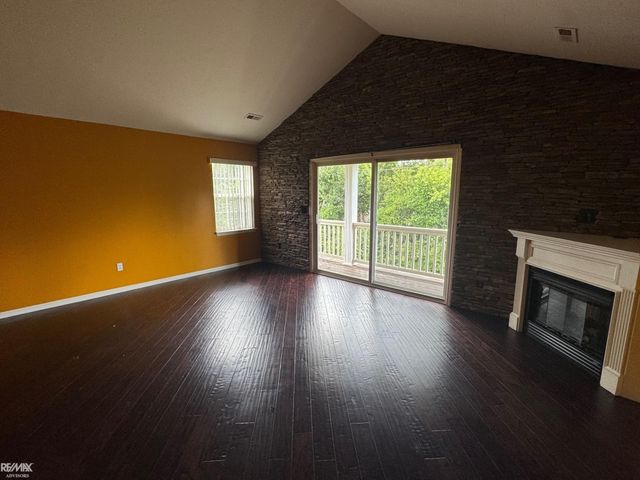 45705 Cagney Drive, Macomb, MI 48044