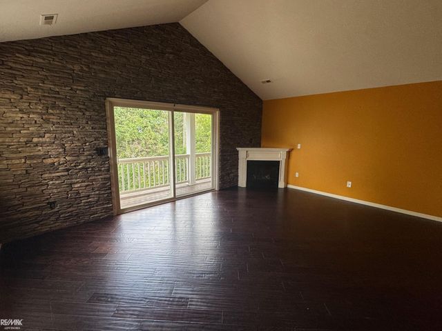 45705 Cagney Drive, Macomb, MI 48044