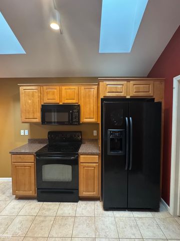 45705 Cagney Drive, Macomb, MI 48044