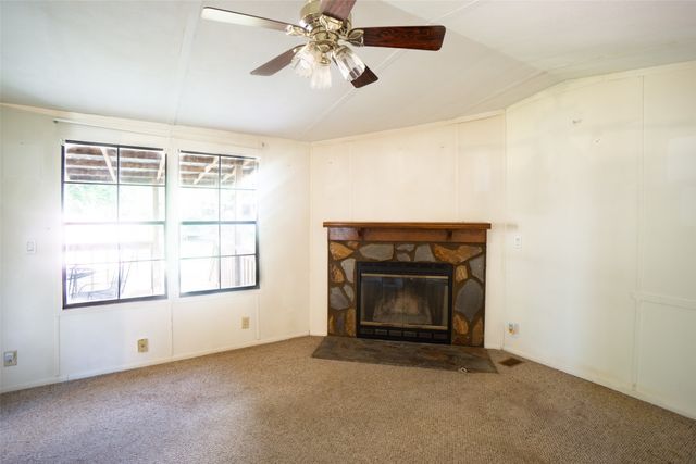 174 Lynn Creek Circle, Mabank, TX 75156
