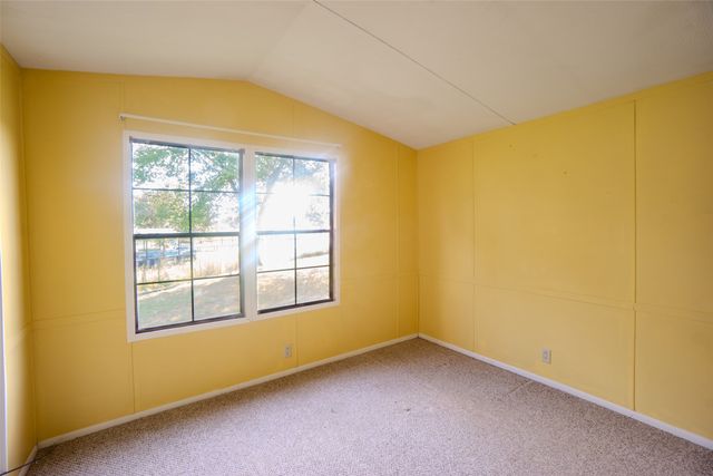 174 Lynn Creek Circle, Mabank, TX 75156