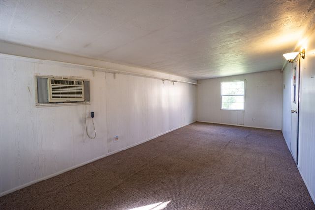 174 Lynn Creek Circle, Mabank, TX 75156