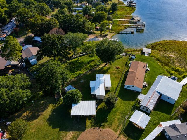 174 Lynn Creek Circle, Mabank, TX 75156