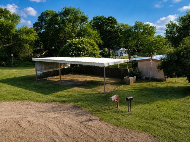 174 Lynn Creek Circle, Mabank, TX 75156