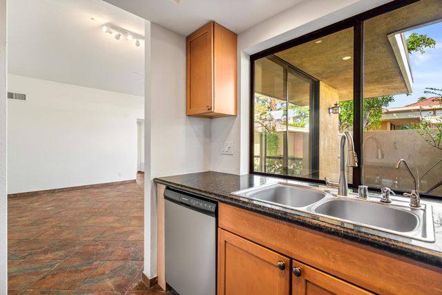 2501 N Indian Canyon Drive 631, Palm Springs, CA 92262