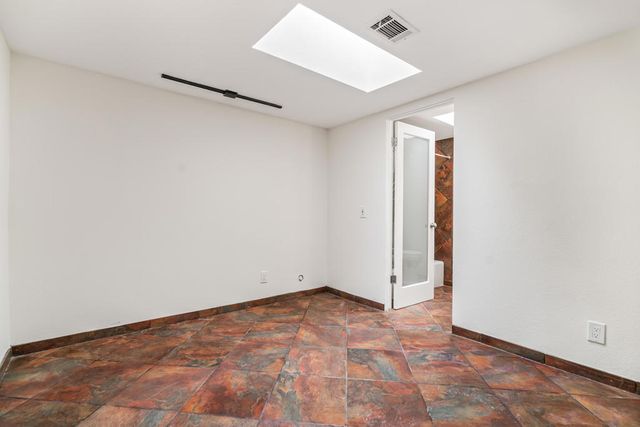 2501 N Indian Canyon Drive 631, Palm Springs, CA 92262