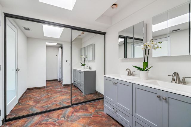 2501 N Indian Canyon Drive 631, Palm Springs, CA 92262