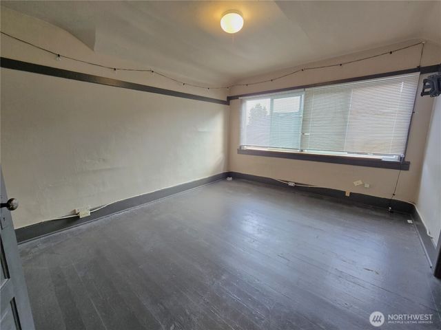 4738 17th Avenue NE, Seattle, WA 98105